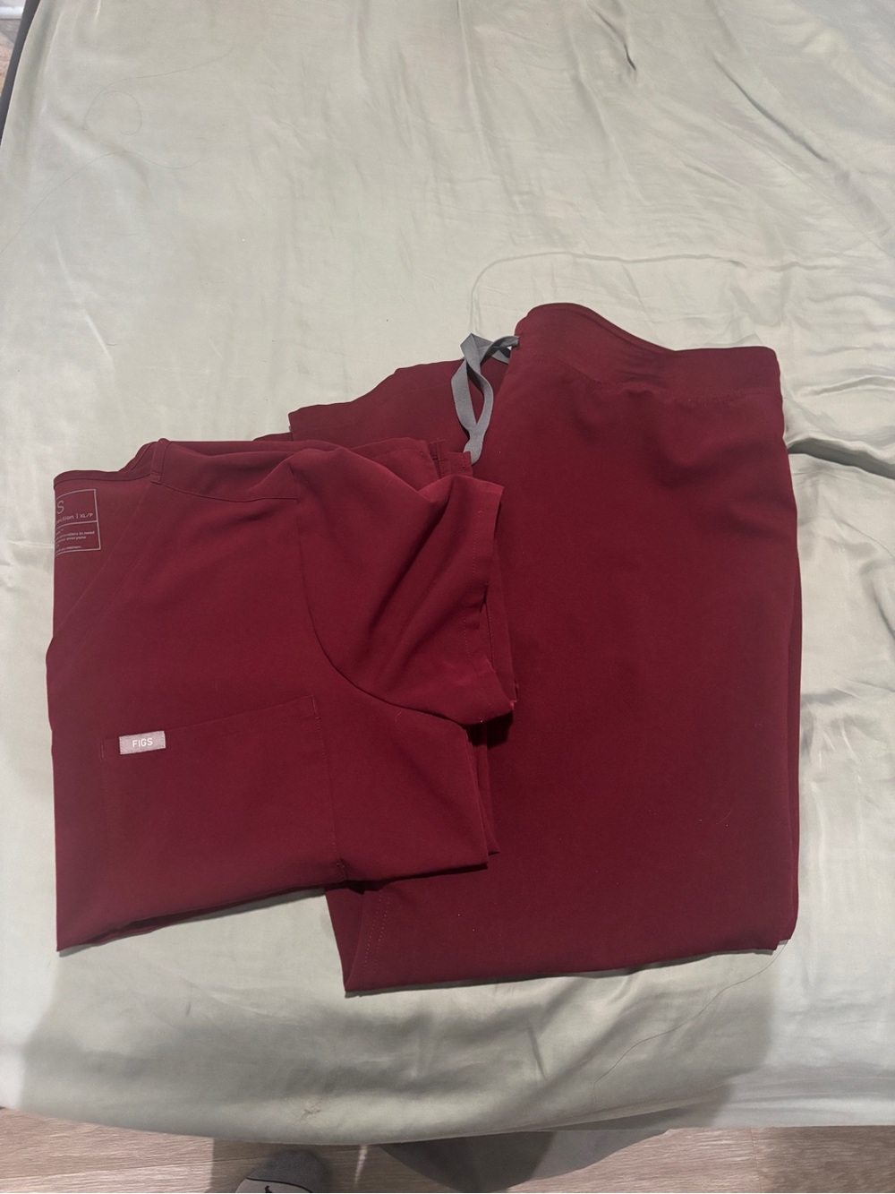Figs Women's Scrub Set in Burgundy